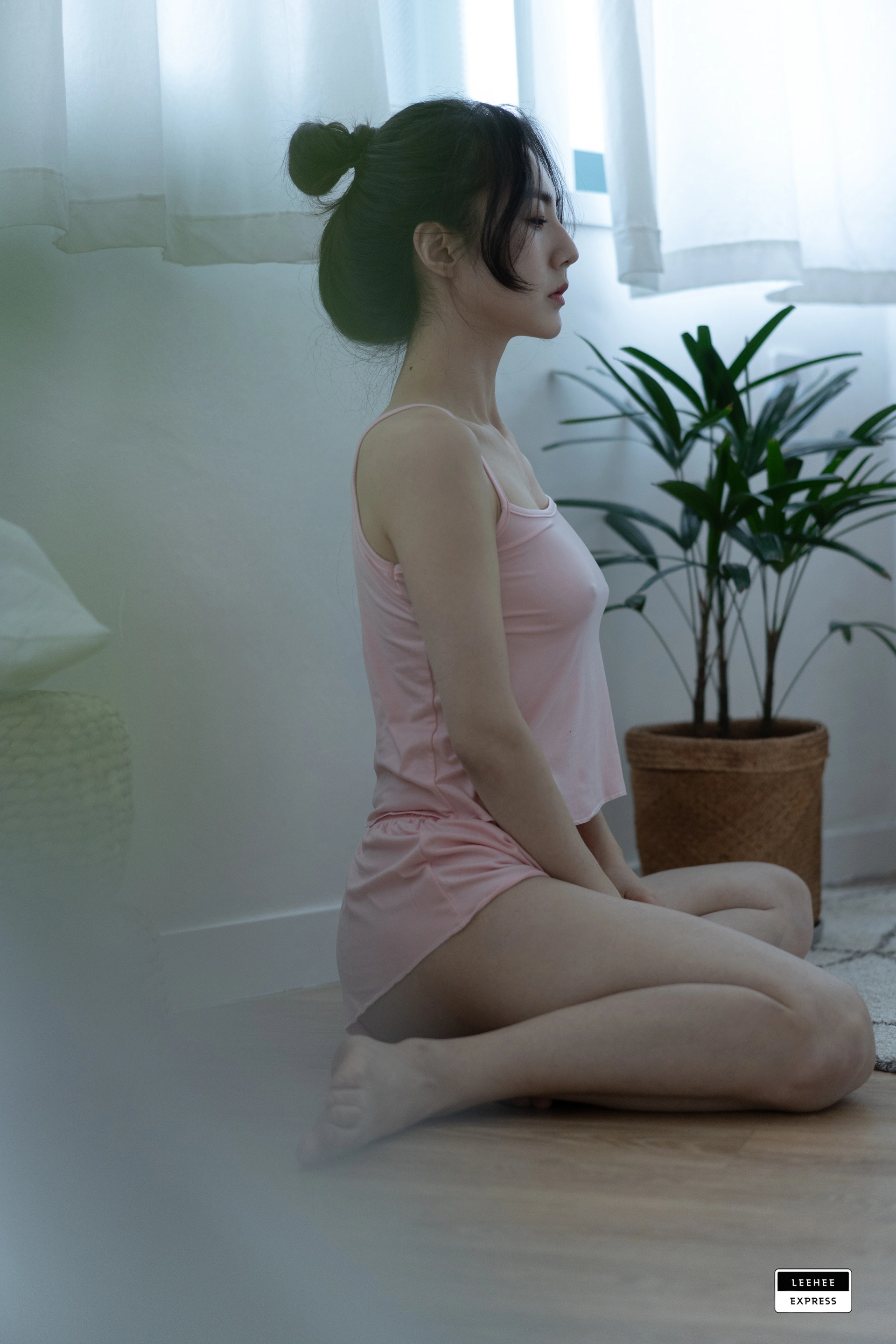 [LeeheeExpress]147 LEBE-054 - Ray 2